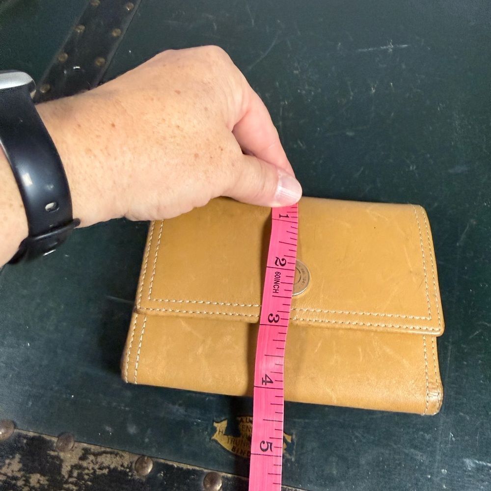 Coach VIntage Chelsea Tan Leather Card Coin Trifold Wallet - Picture 6 of 7